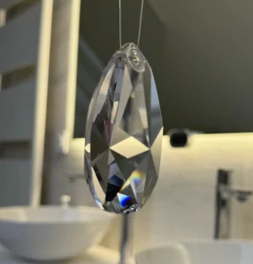 Kapka Shui ČIRÁ / CRYSTAL
