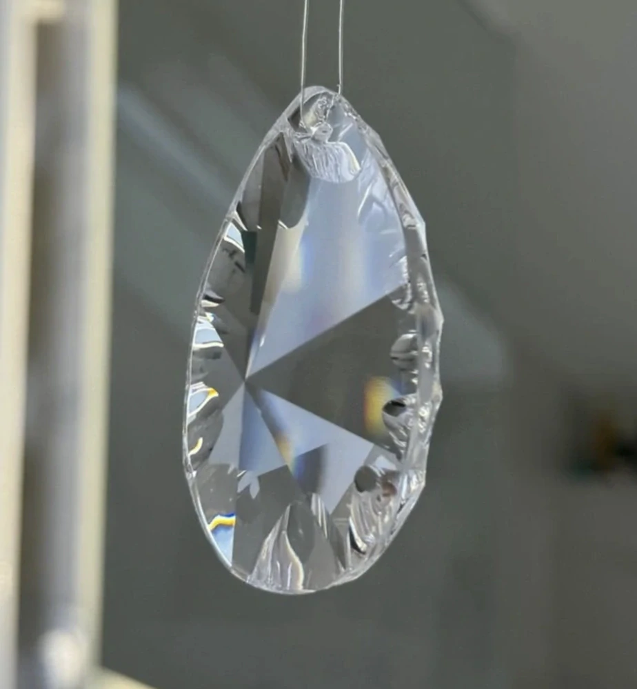 Kapka Hai ČIRÁ / CRYSTAL