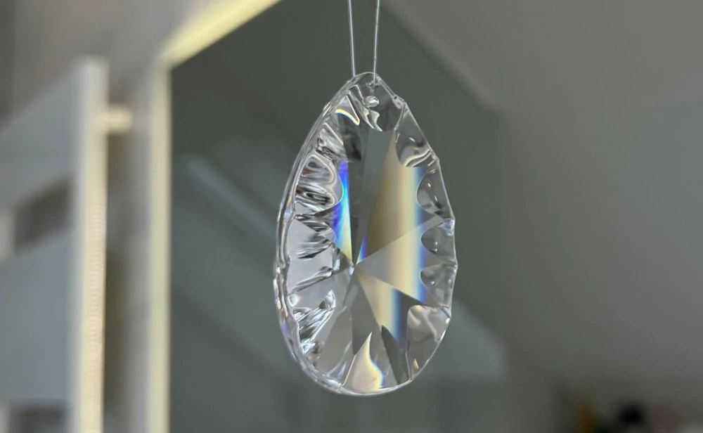 Kapka Hai ČIRÁ / CRYSTAL