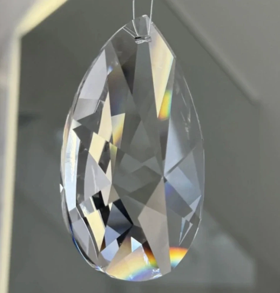 Kapka Shui ČIRÁ / CRYSTAL