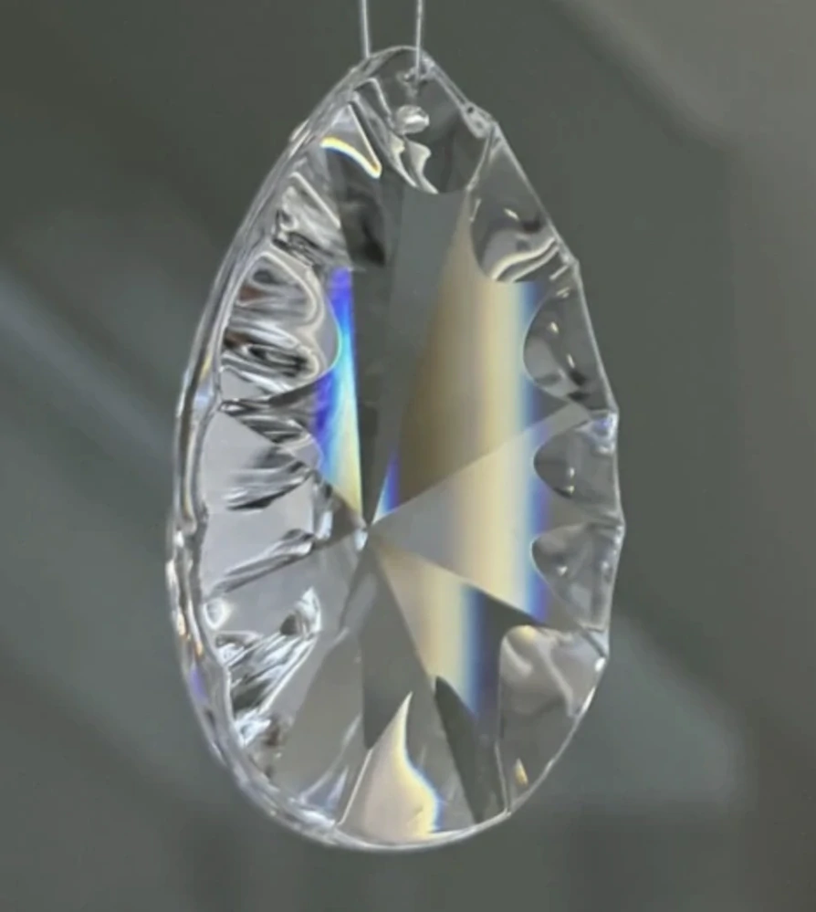 Kapka Hai ČIRÁ / CRYSTAL